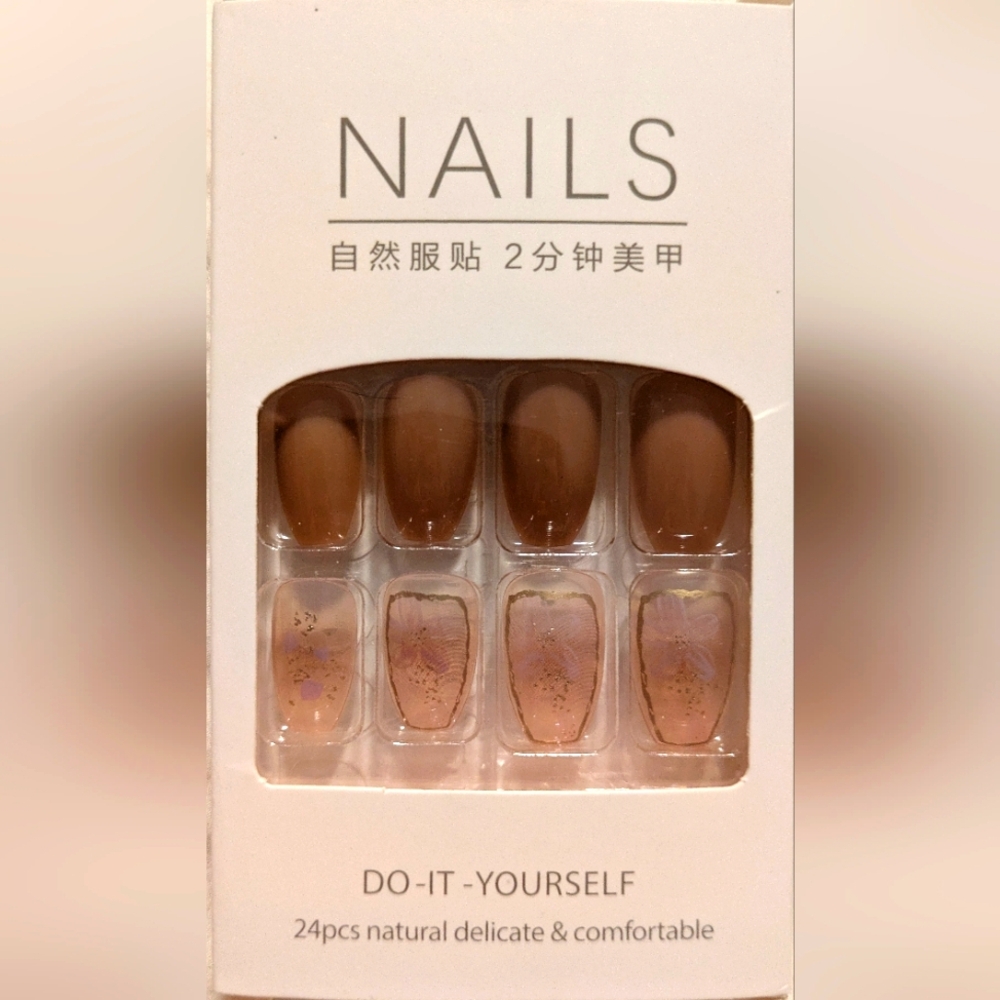 Do-it-yourself Nails